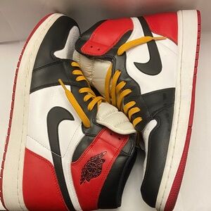 Nike Jordan 1 Retro High OG White, Black &  Varsity Red size 12